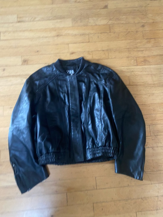 Zara Jackets & Blazers - Zara faux leather jacket. Gorgeous!!! Never worn. Size xs/s.